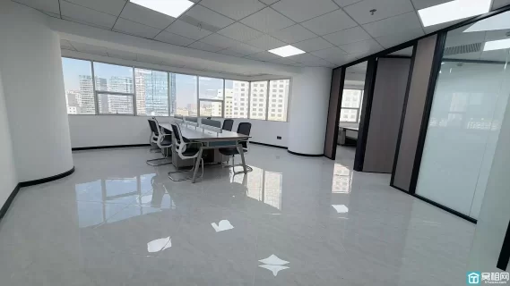 百丈七塔寺附近富豪大厦124平米精装俩隔间出租24小时空调