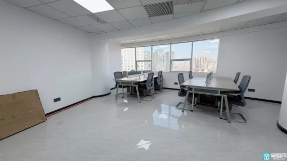 老江东百丈路富豪大厦、精装138平➕俩隔间、24小时空调.带家具5500元租金