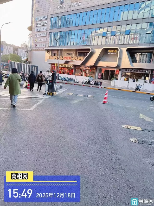 宁波中农信大厦停车场收费？