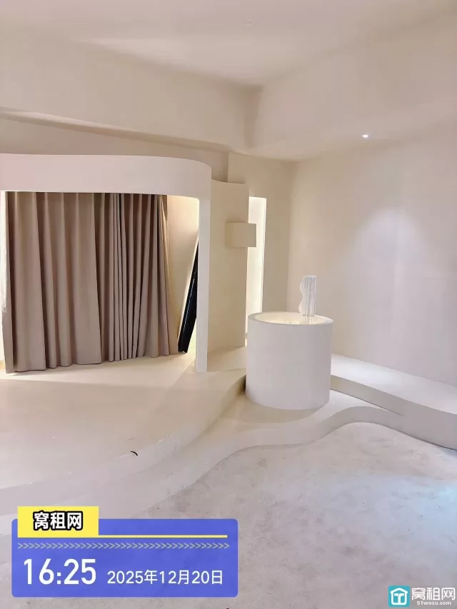 出租集士港君寰中心办公室全新精装修带隔间138平米直播间装修