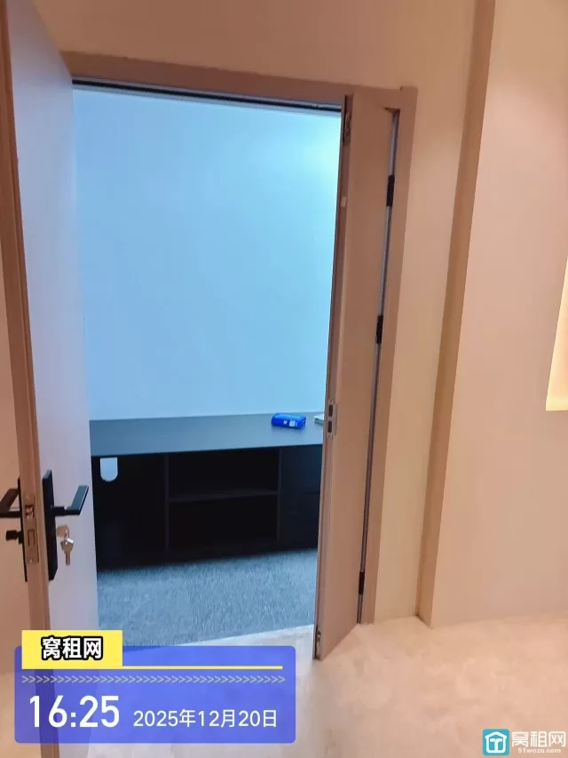 出租集士港君寰中心办公室全新精装修带隔间138平米直播间装修