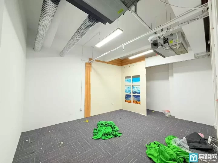 宁波国际会展中心附近和美城前程国际大厦130平，两个直播间出租5200元租金