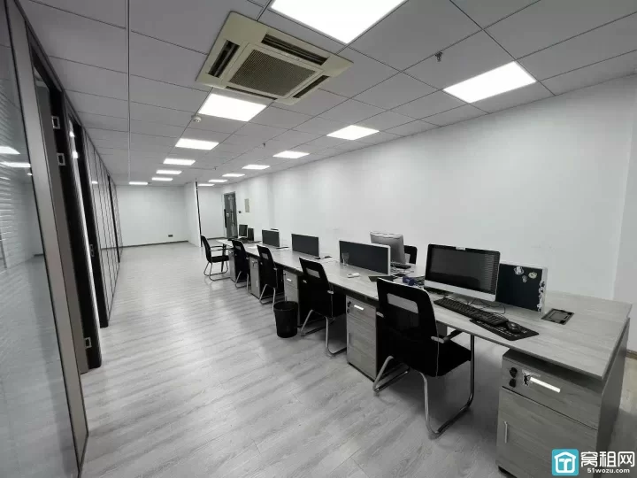 宁波南部商务区地铁出口国骅大厦198平 三隔间写字楼出租