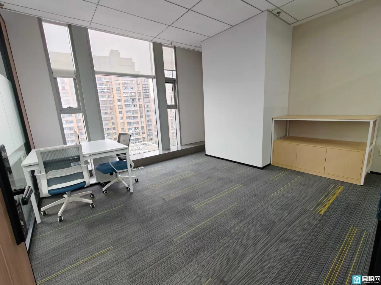 宁波通途路绿园大厦隔壁6、7号线地铁口办公室298平米招租