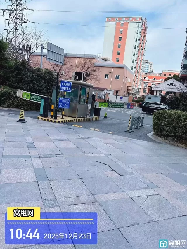 宁波环城西路丽园尚都停车场收费