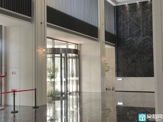 金东大厦540平米写字楼出租，整层1526.35平方，物业费6.8元/平/月