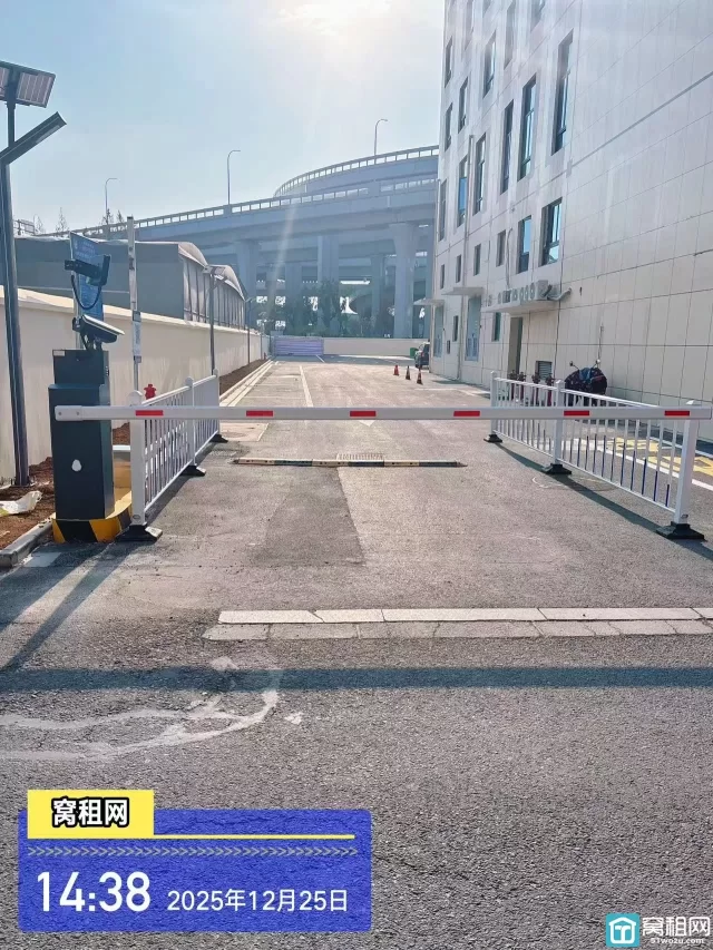 海曙区高校归谷停车收费多少？