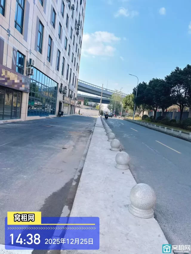 海曙区高校归谷停车收费多少？