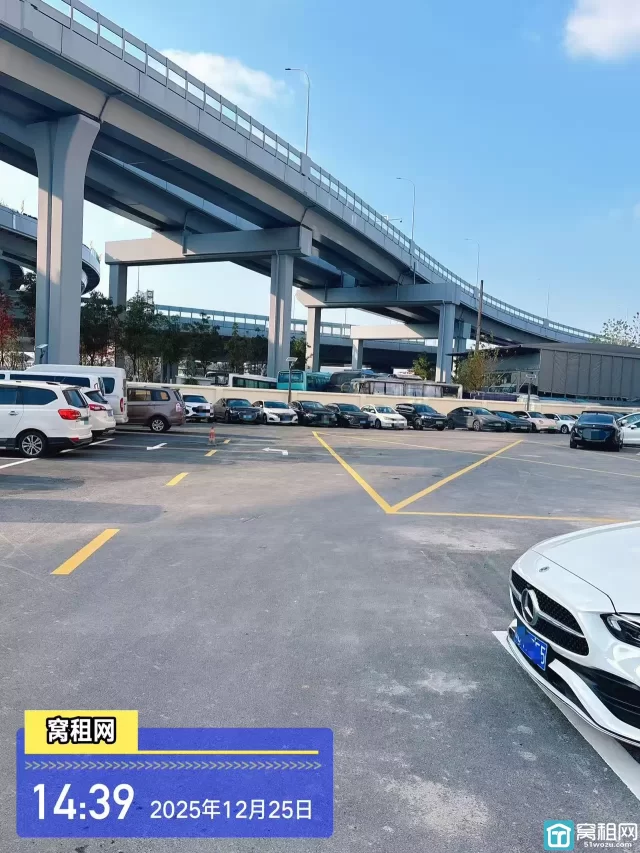 海曙区高校归谷停车收费多少？