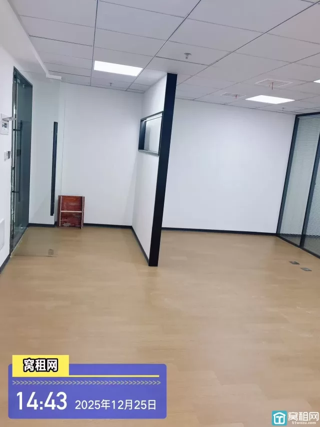 宁波海曙区轻纺城附近高校硅谷102.3平米精装修全新交付办公室出租