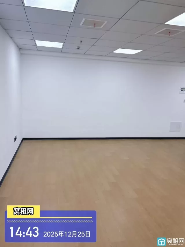 宁波海曙区轻纺城附近高校硅谷102.3平米精装修全新交付办公室出租