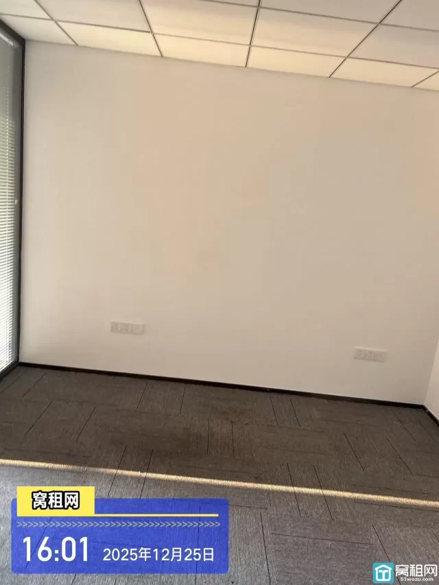 海曙石碶富港电商城94.55平米办公室出租价格3738元/月