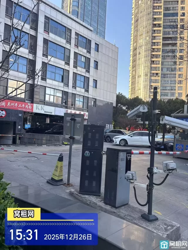 宁波银亿外滩大厦停车收费