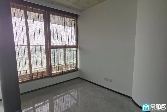 浙江创新中心大厦87平朝东2隔间办公室出租单价1.5元