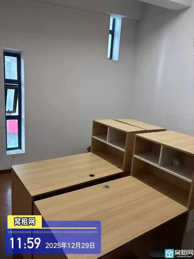 健宸大厦开发商直租办公室面积39平米租金1000元含物业费