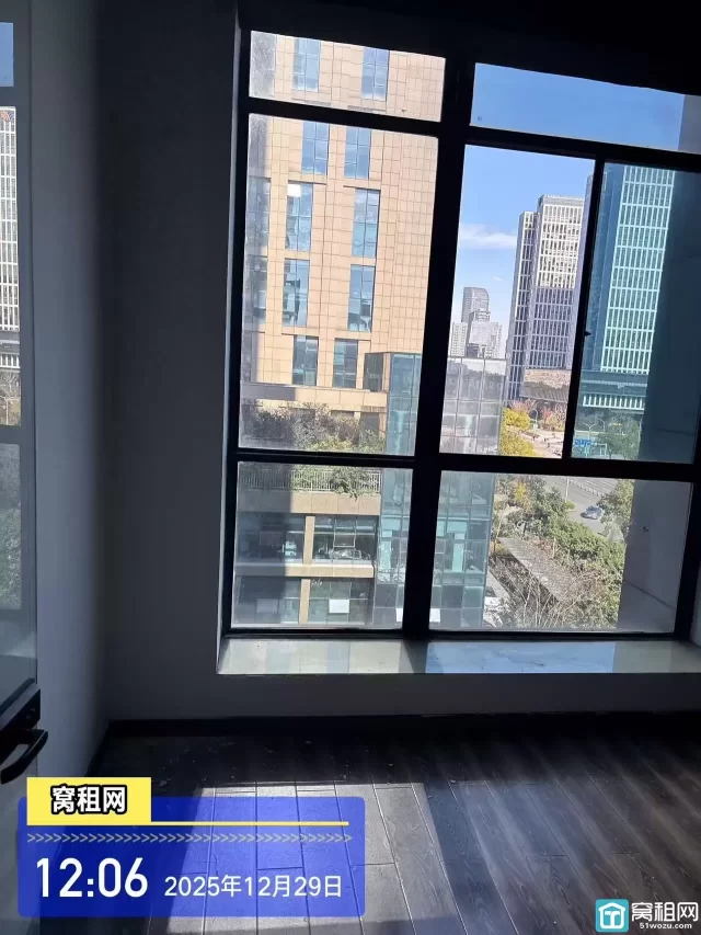 南部商务区健宸大厦出租55平米全新装修办公室招租2530元含税