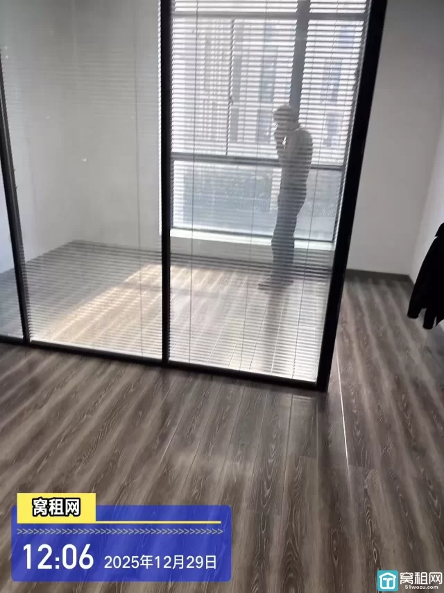 南部商务区健宸大厦53平小面积办公室出租2450元含税含物业费出租