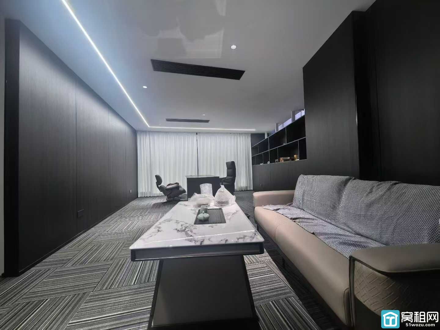 钱湖天地5楼180平，精装修带家具，7500元/月