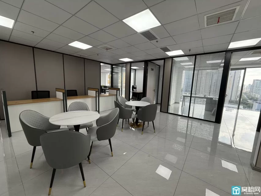 海曙5A写字楼银亿环球中心办公室240平，落地窗三面采光，带上下水