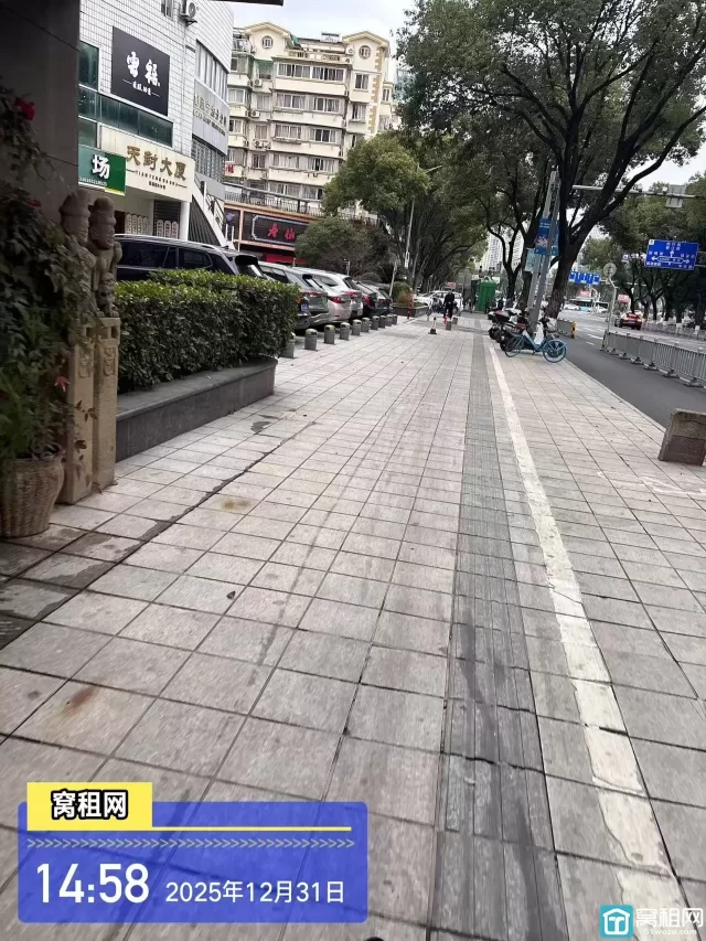 宁波海曙区灵桥路513号天封大厦停车收费