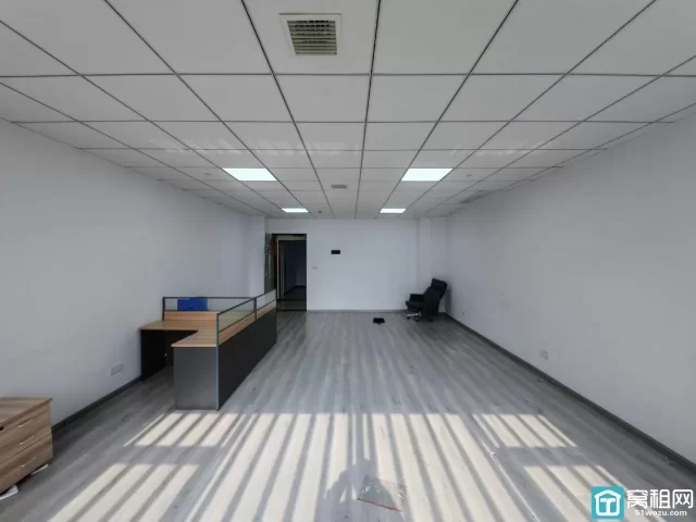 宁波镇海区瀚轩大厦88平 3000元 大通间朝南办公室出租