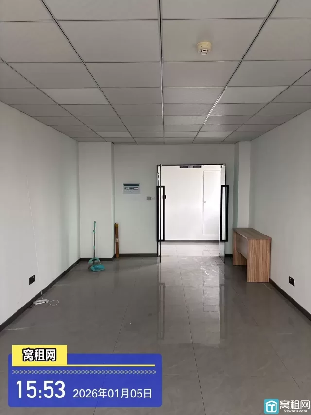 鄞州区姜山60平米写字楼出租2200元/月