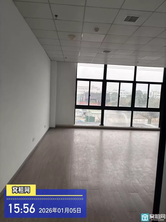 鄞州3号线句章路地铁站B出口附近写字楼魔方创意园115平米办公室出租