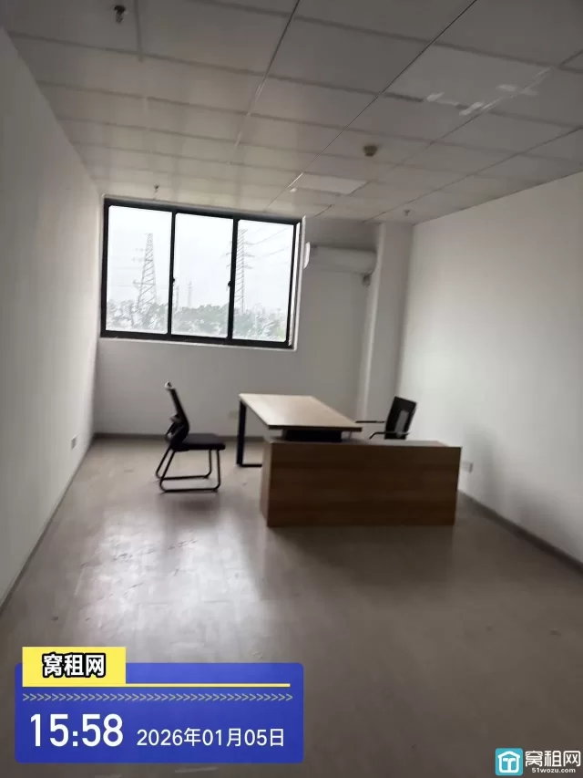 宁波姜山高塘桥地铁站附近魔方创意园60平写字楼出租2200一个月