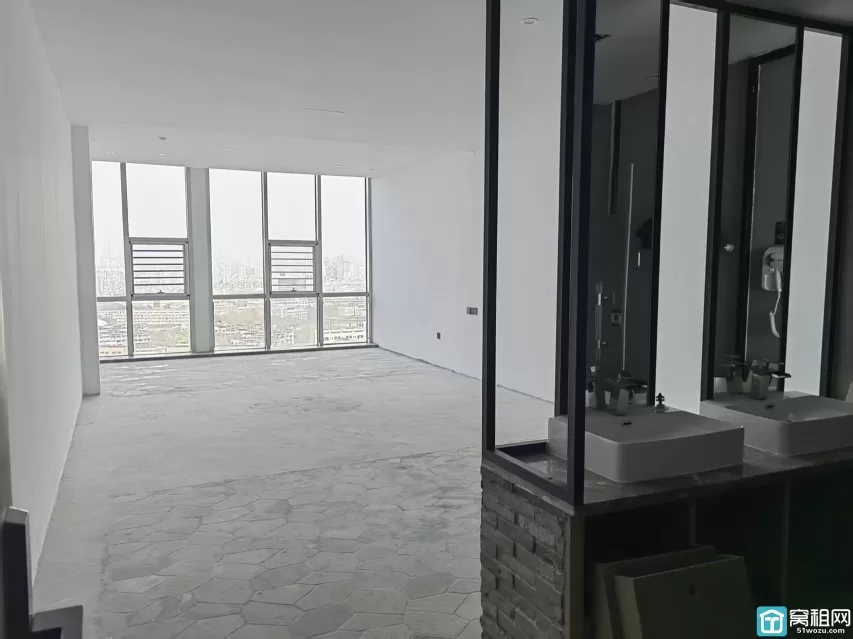 鄞州区高教园区文体大厦面积92.74平米租金3080一个月 含物业