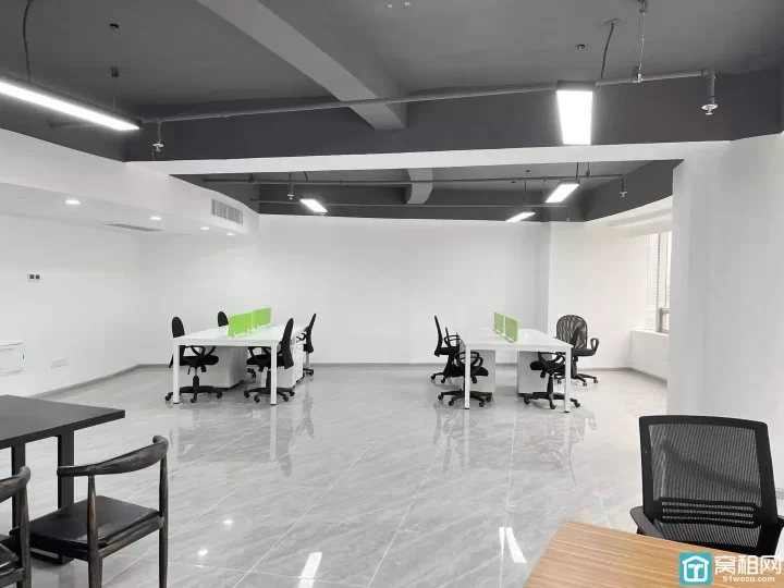 海曙区天一中农信大厦165平，朝南 办公室出租带部分家具