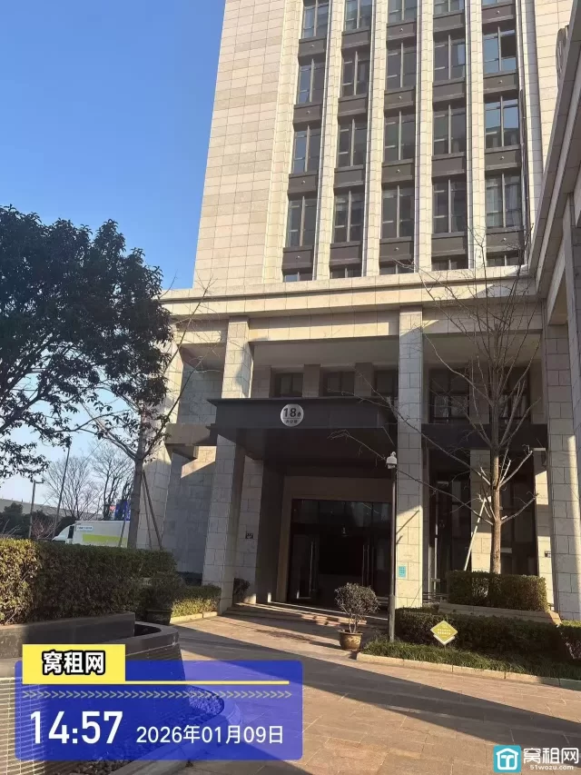 江北区前洋中策世纪博园停车包月收费多少？