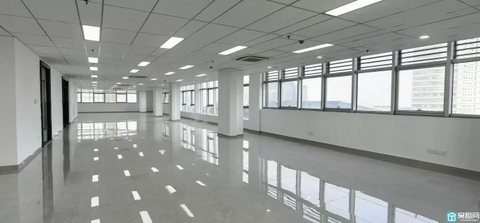 南商CBD臻藏好房！430㎡精装写字楼直租