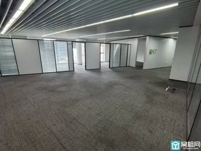 海曙火车站地铁口月湖金汇大厦整层出租1980平，开发商直租