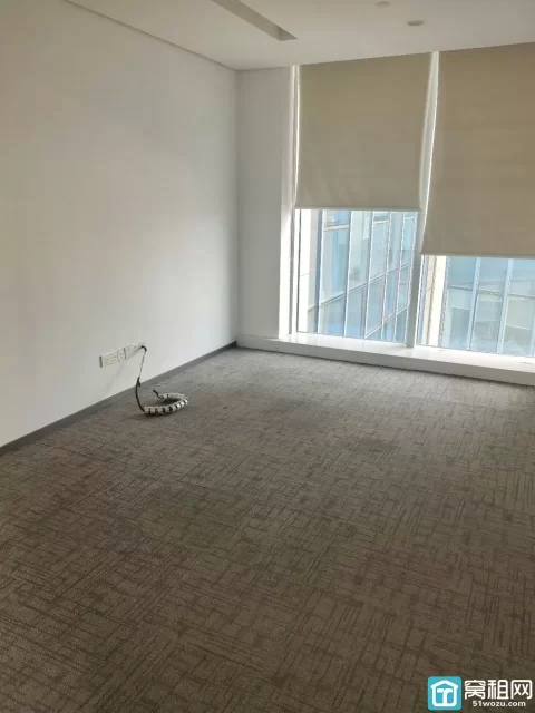 海曙火车站地铁口月湖金汇大厦整层出租1980平，开发商直租