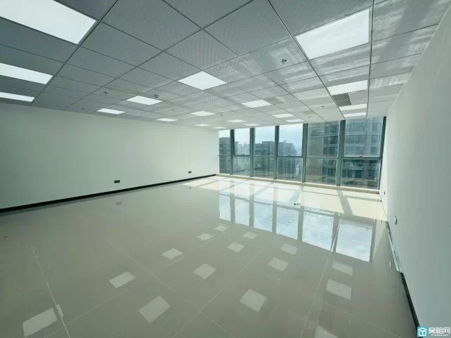 房东出租绿城绿园138平，朝西，隔间可定做，来谈就租