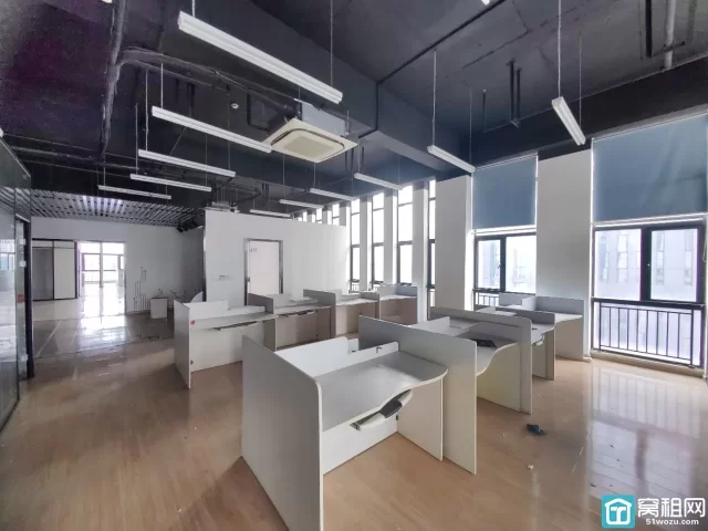 镇海新城鼎信大厦面积529平米9隔间 会议室前台形象墙 南西北三面采光