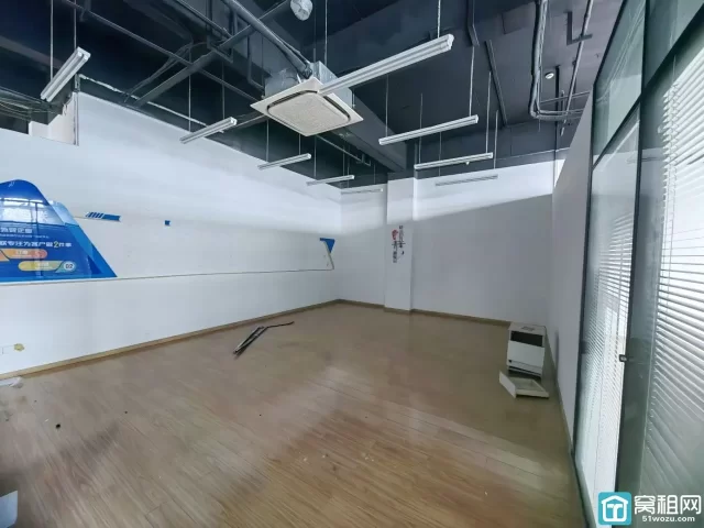 镇海新城鼎信大厦面积529平米9隔间 会议室前台形象墙 南西北三面采光