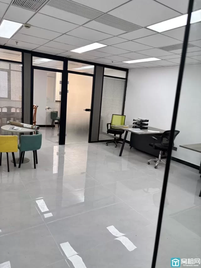 海曙区天一开明街平安大厦80平米写字楼出租3300元/月