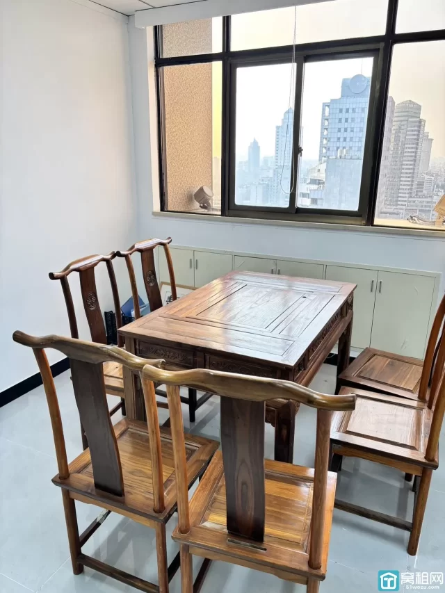 海曙区天一开明街平安大厦80平米写字楼出租3300元/月