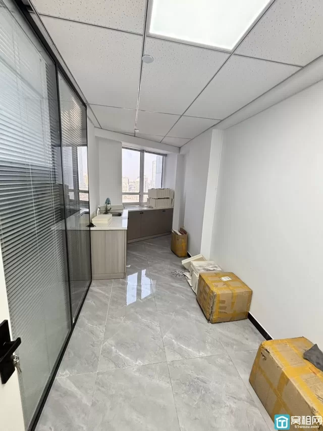 海曙地铁口汇金大厦110平米办公室出租单价1.7元/平米/天