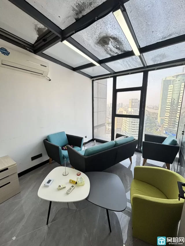 海曙地铁口汇金大厦110平米办公室出租单价1.7元/平米/天