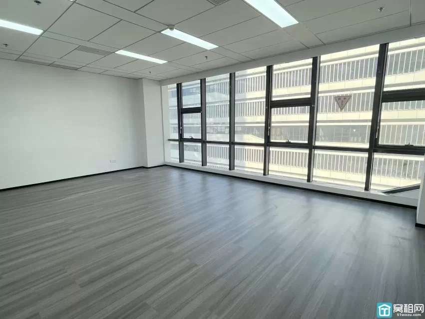宁波甬江科创协同创新中心出租 72平朝东 单价1.3