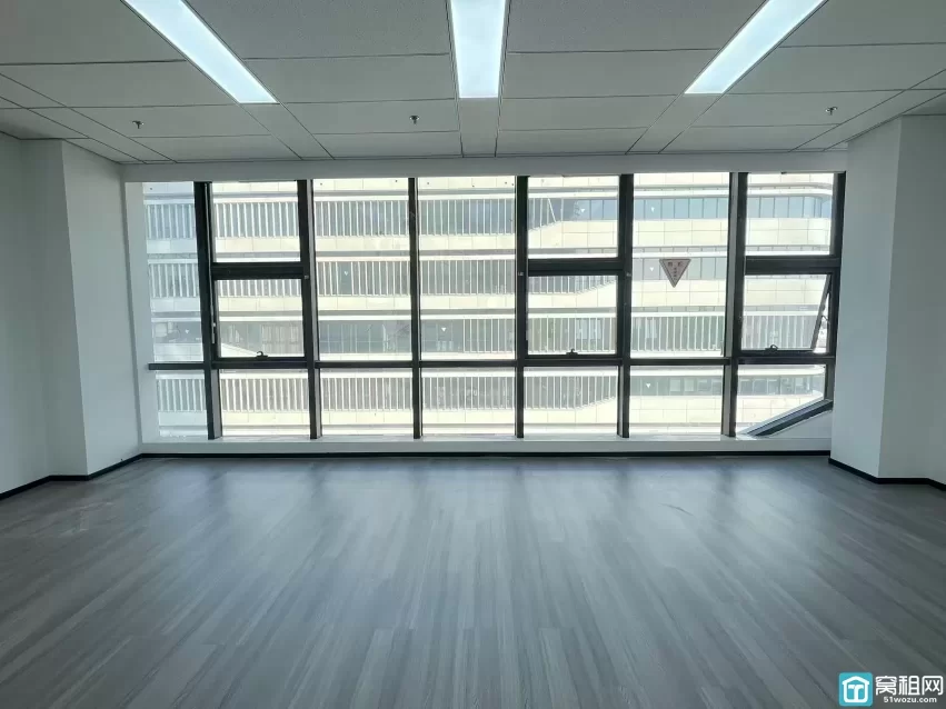 宁波甬江科创协同创新中心出租 72平朝东 单价1.3