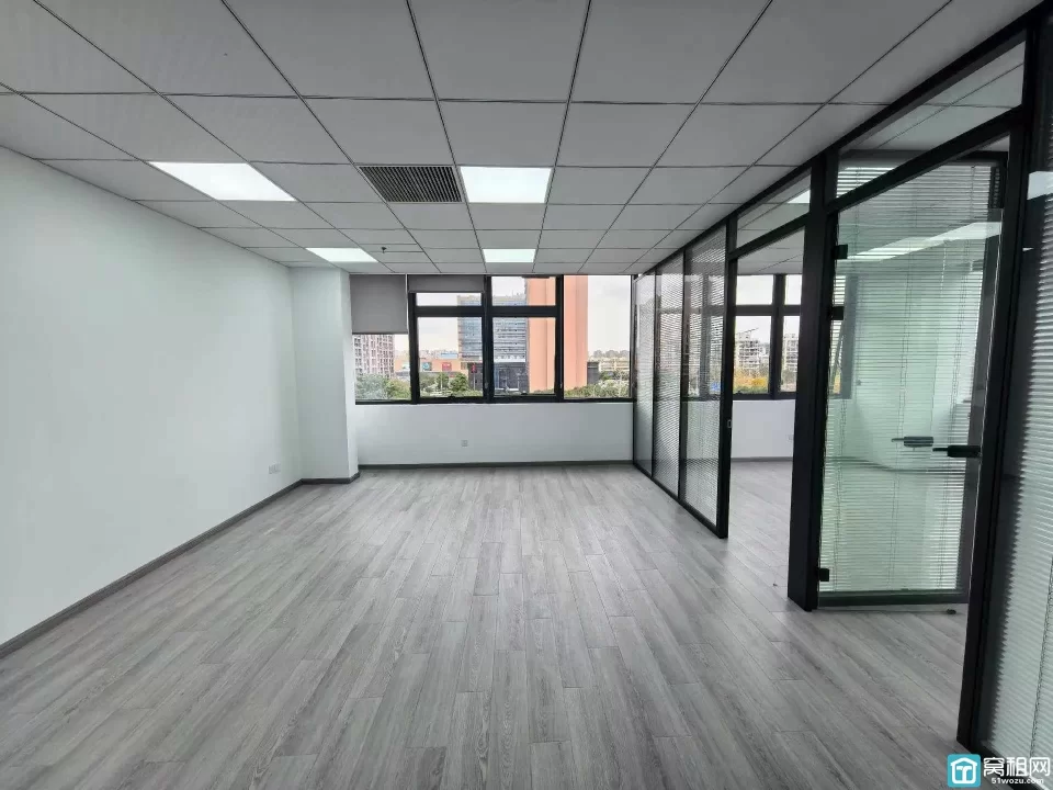 镇海庄市开元广场旁萌恒总部大楼95平米办公室出租 1.4块含税