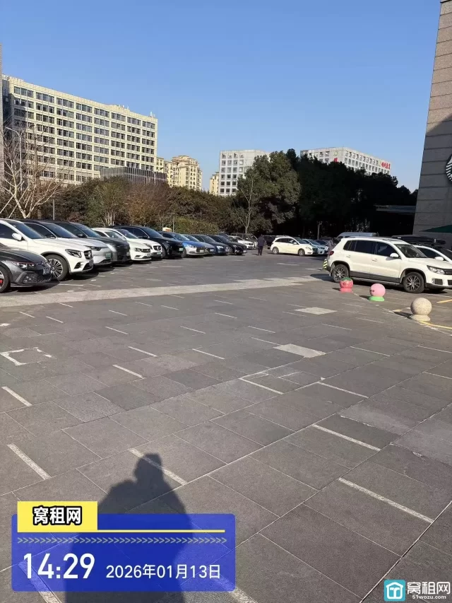 宁波高新区皇冠大厦停车收费