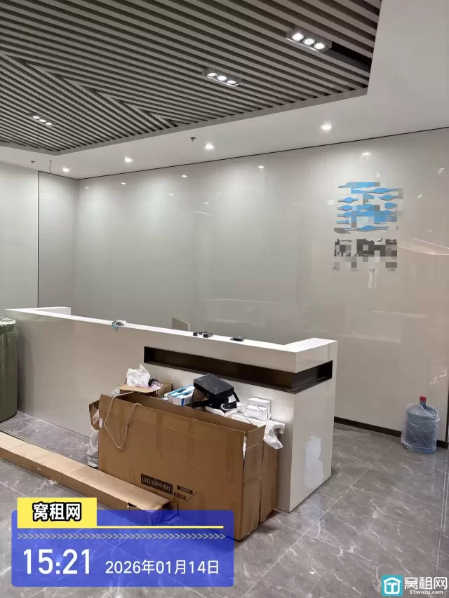 宁波海曙核心区域星悦中心900平米有9个隔间办公室出租45000元/月