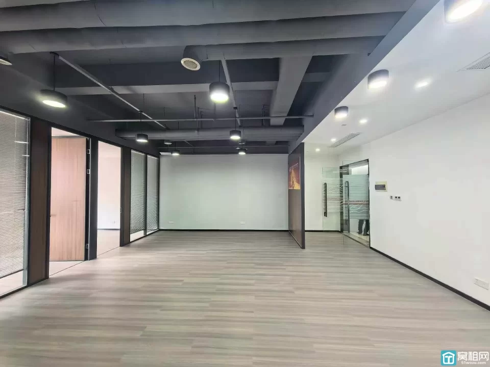 镇海萌恒大厦153.5平办公室出租价格租金1.55元含税朝南