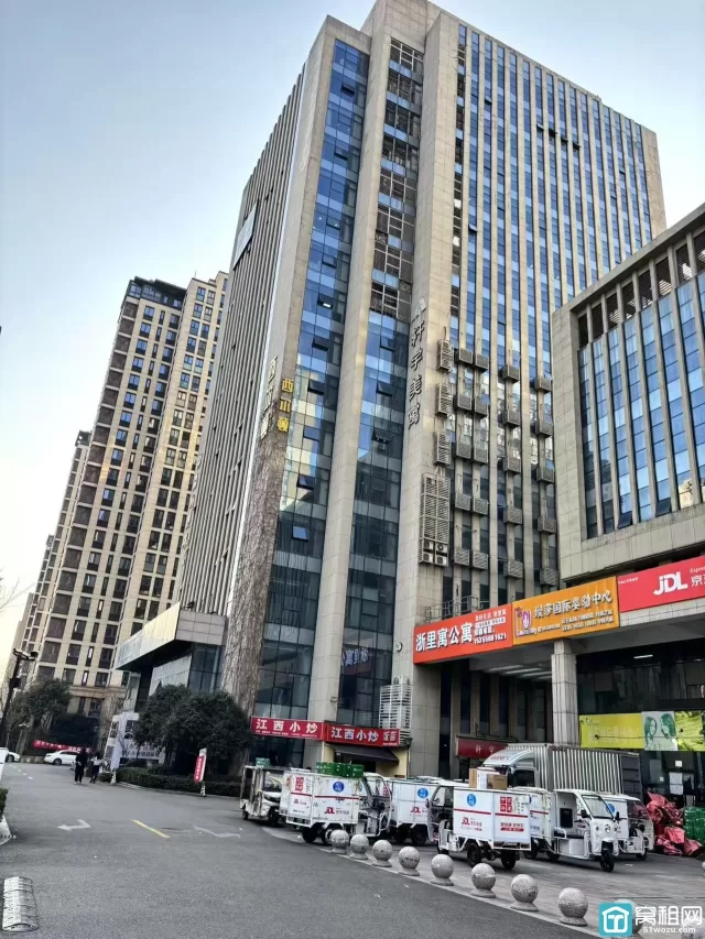 高新区联安明新大厦停车收费包月多少？