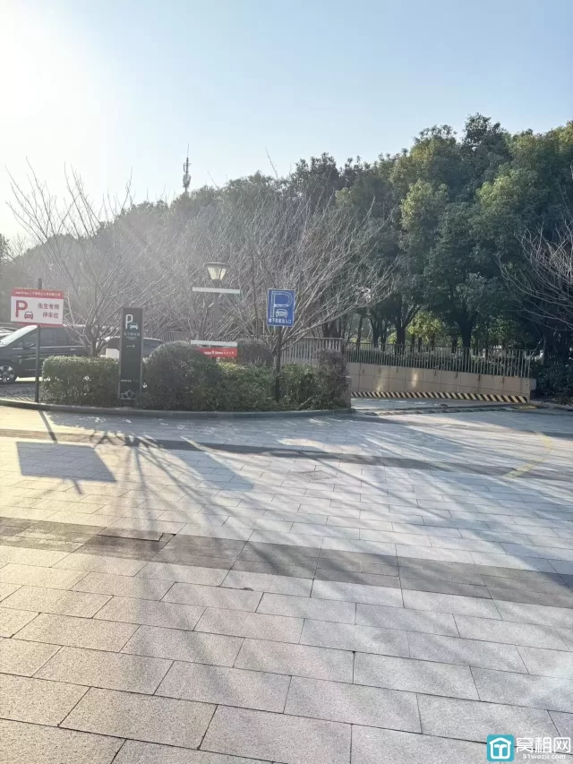 宁波联安四季里大厦停车收费