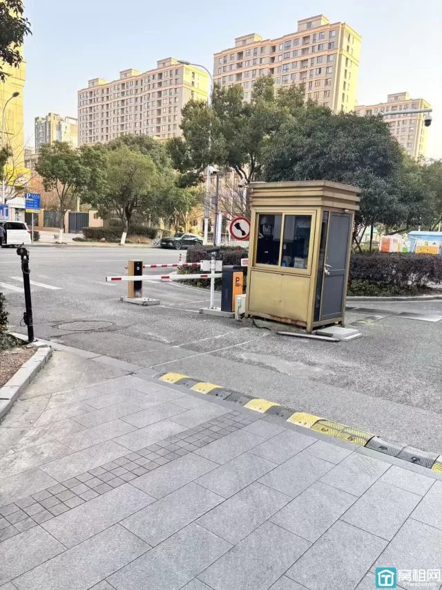 宁波联安四季里大厦停车收费